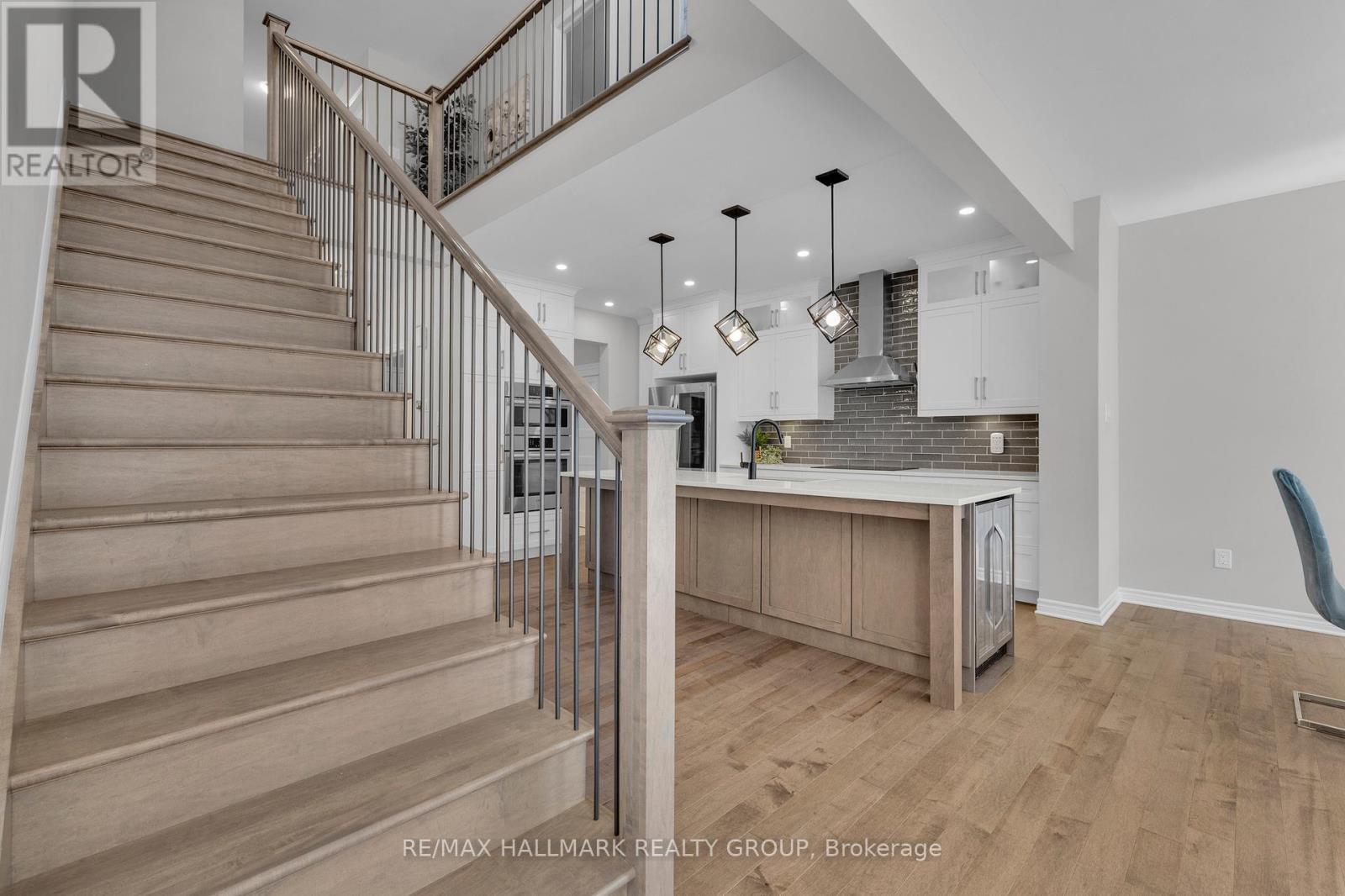 Photo 12 of 215 Blackhorse Drive, North Grenville ON