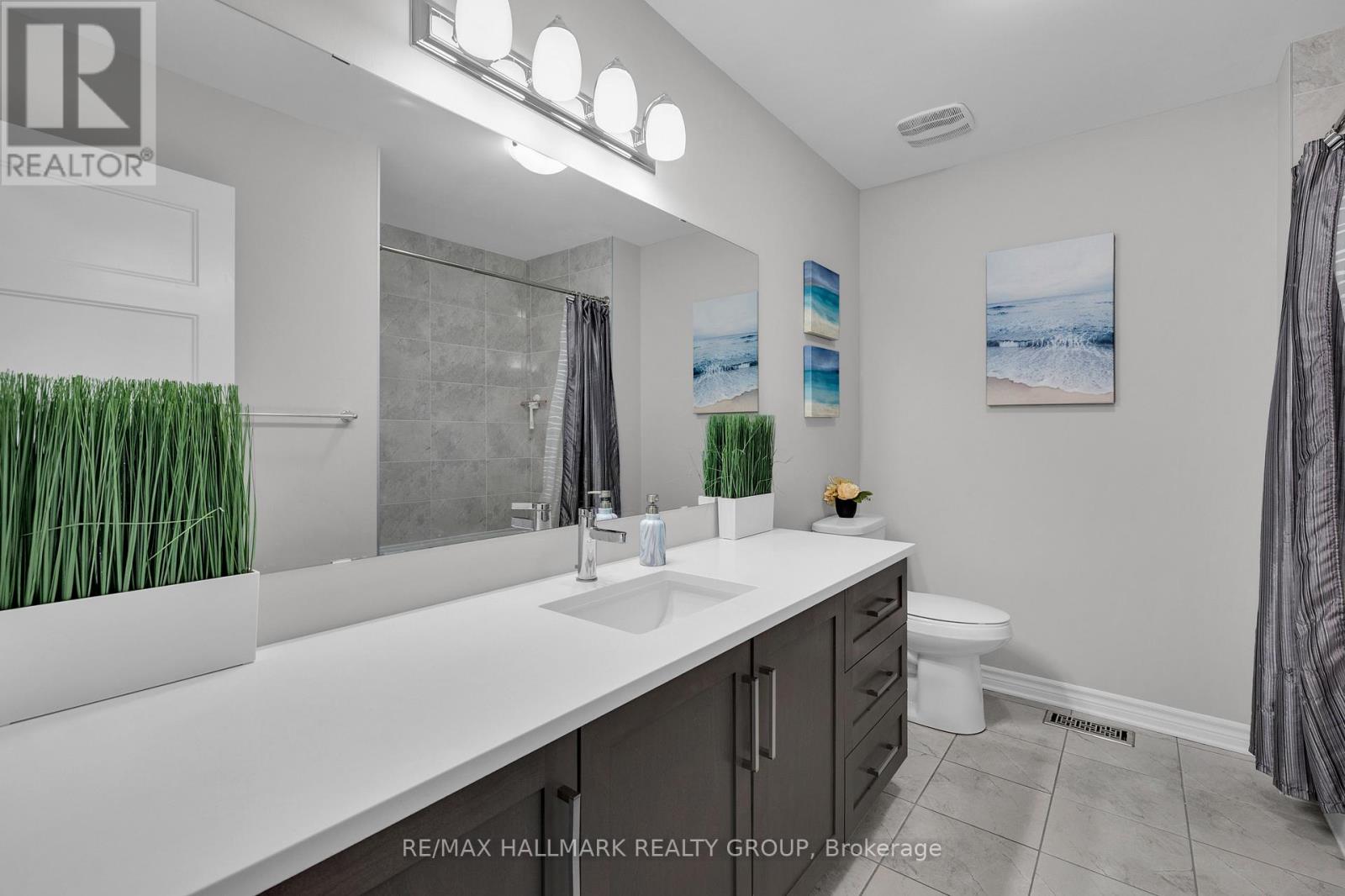 Photo 26 of 215 Blackhorse Drive, North Grenville ON
