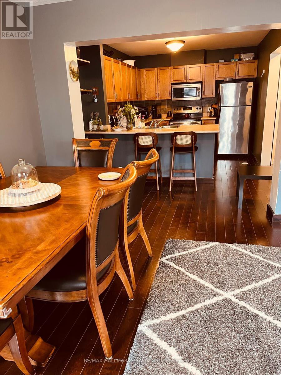 Photo 9 of 1557 Haydon Circle, Ottawa ON