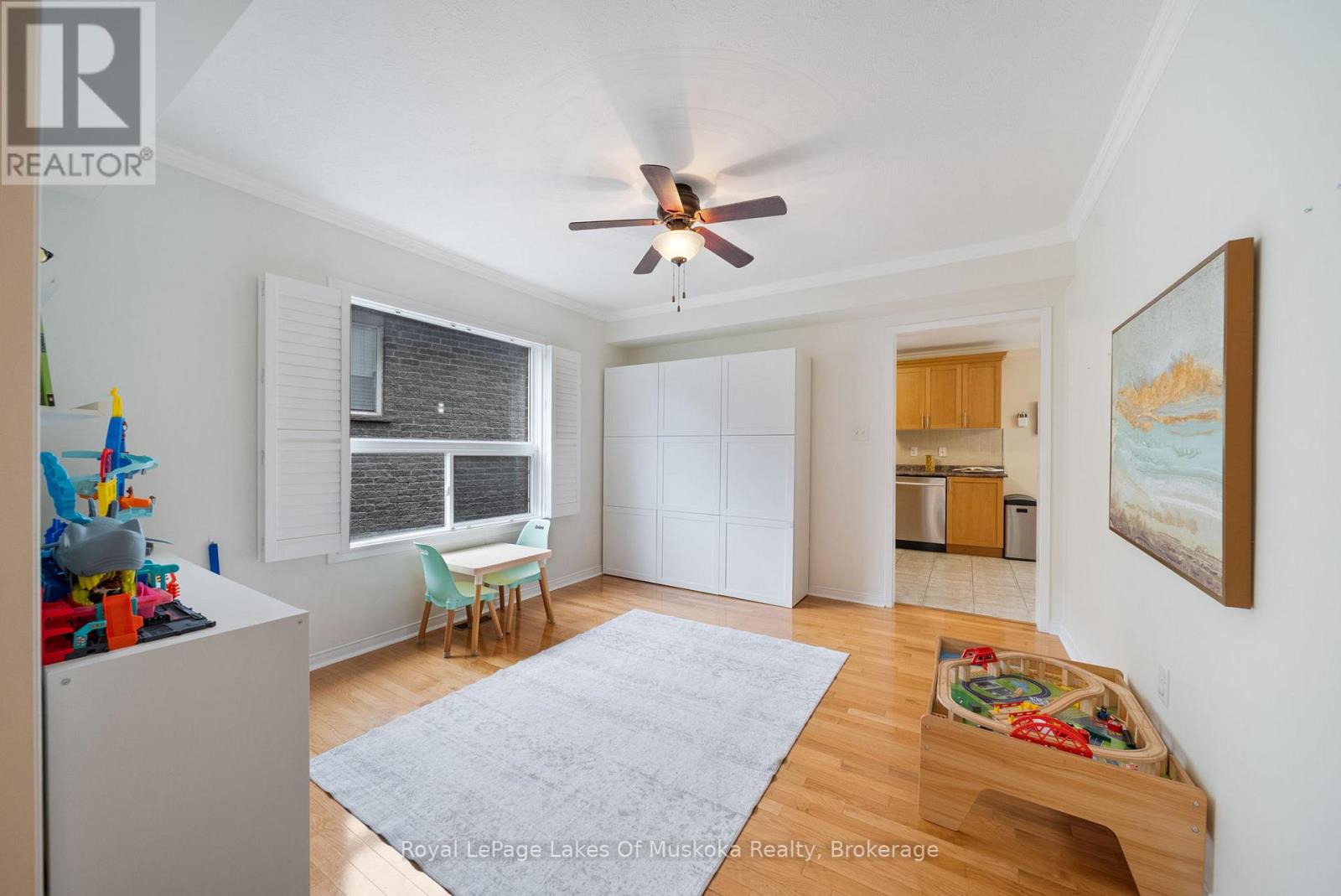 Photo 10 of 37 Vanessa Drive, Orillia ON