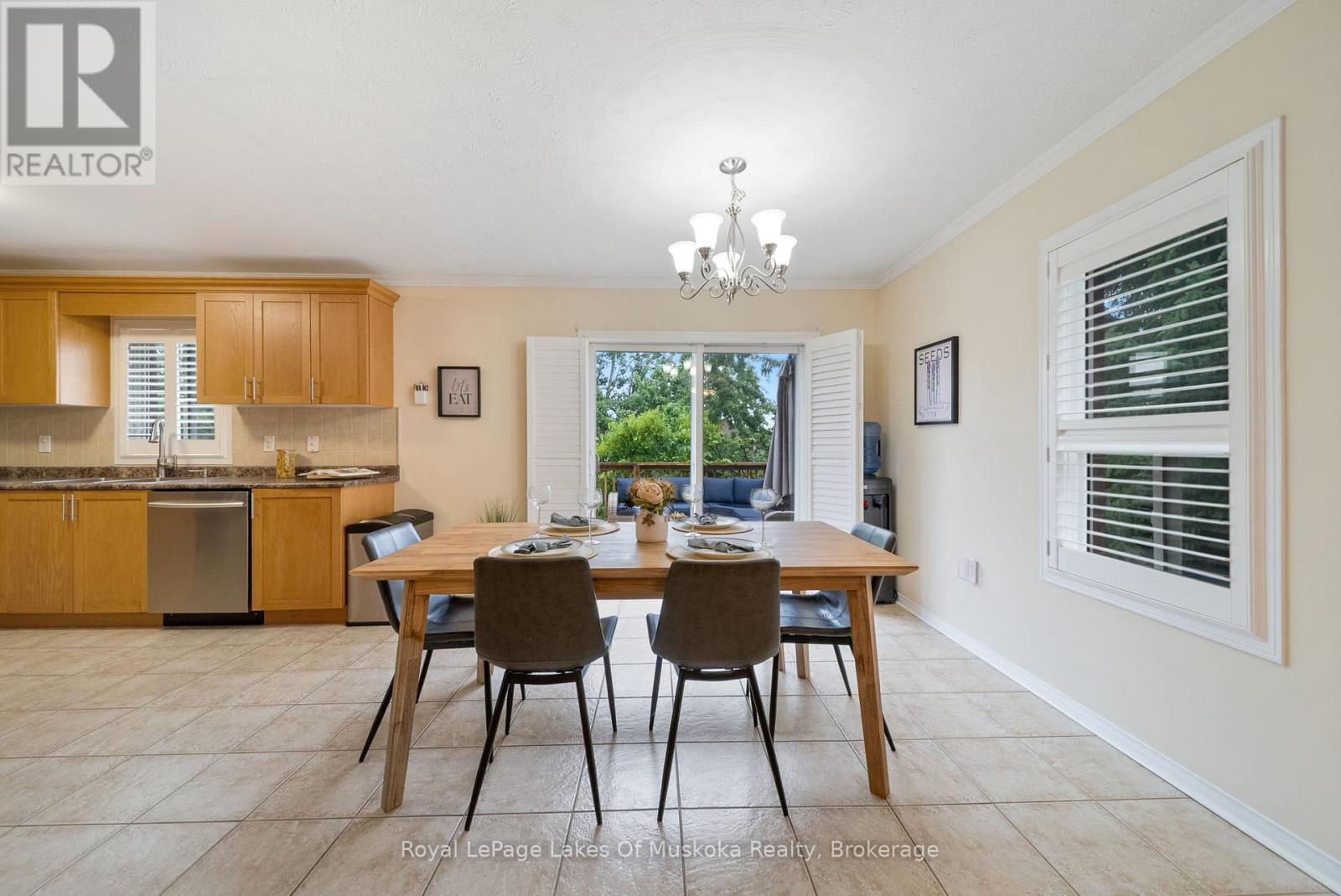 Photo 17 of 37 Vanessa Drive, Orillia ON
