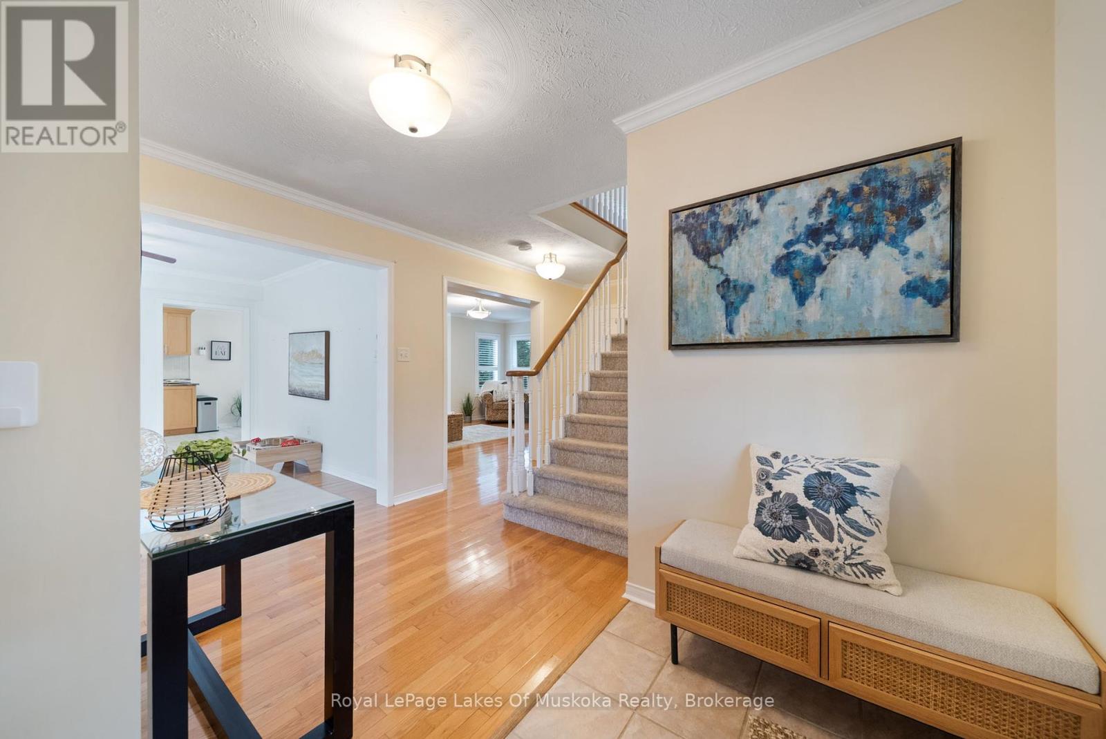 Photo 7 of 37 Vanessa Drive, Orillia ON