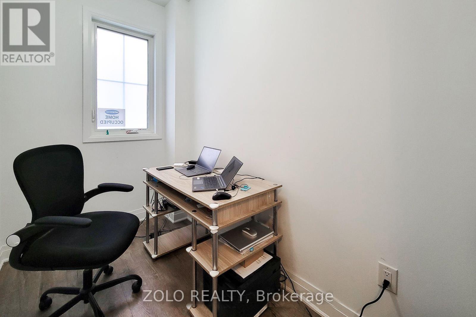 Photo 10 of 551 Bellflower Court, Milton ON