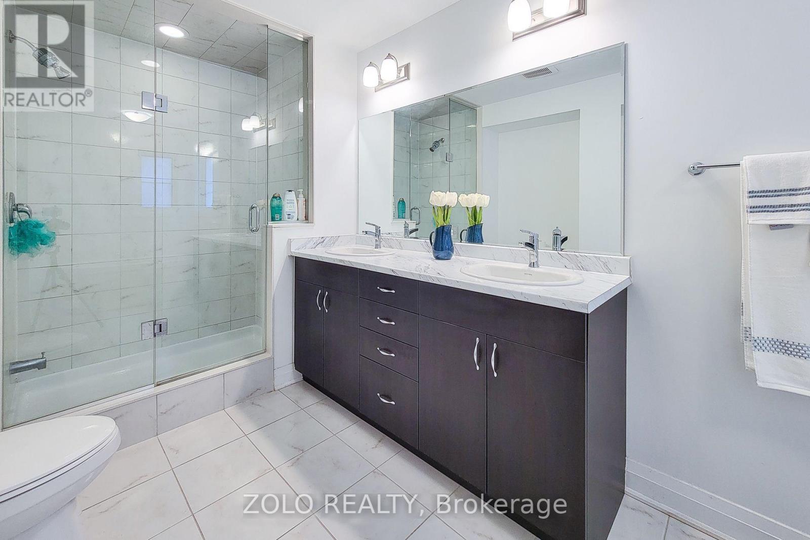 Photo 15 of 551 Bellflower Court, Milton ON