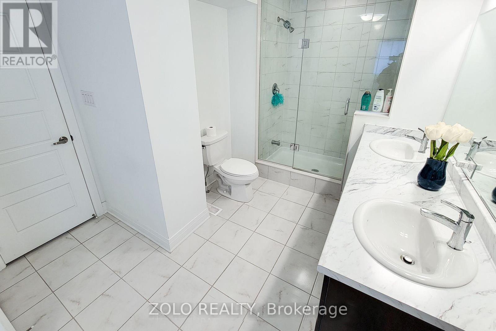 Photo 17 of 551 Bellflower Court, Milton ON