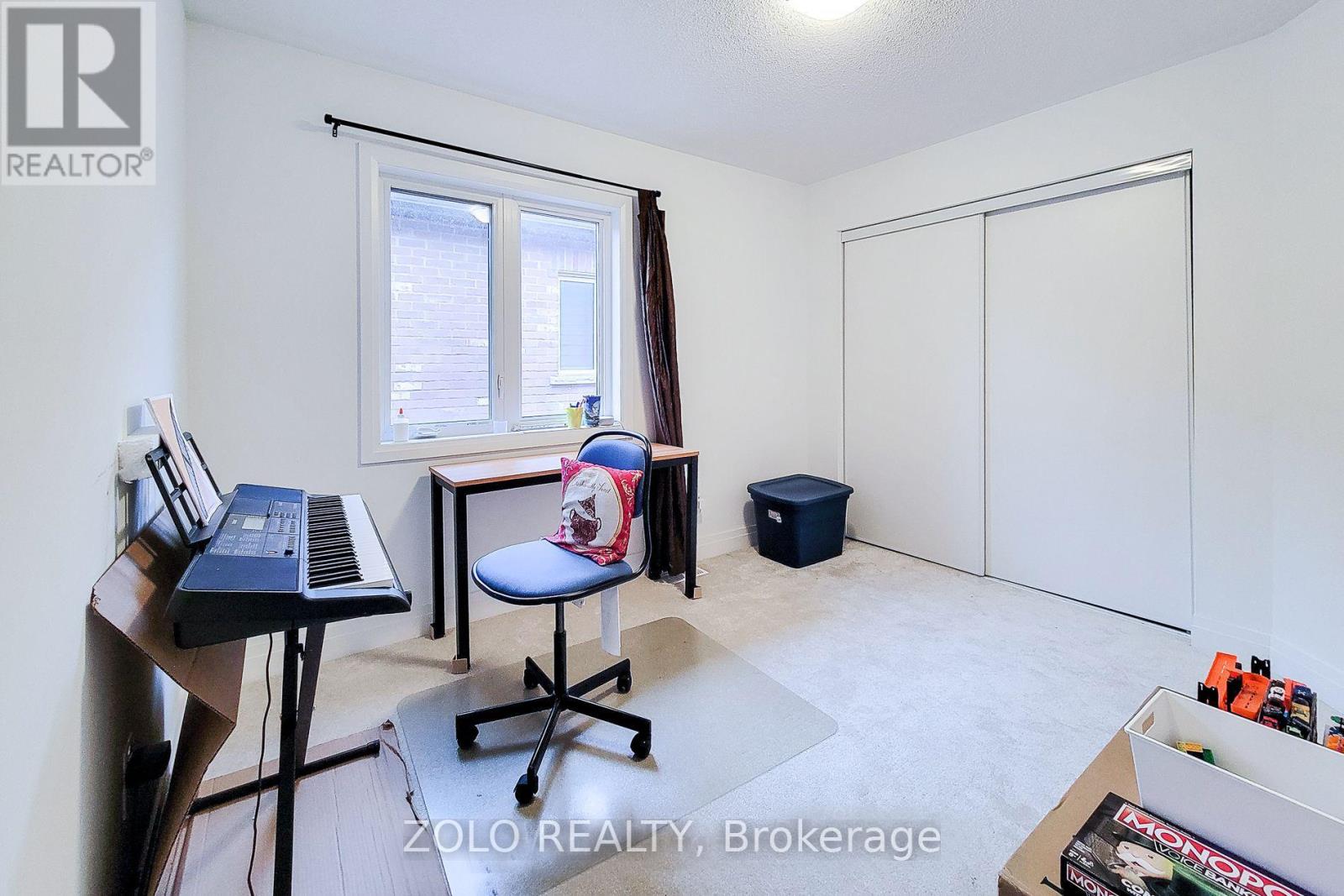 Photo 18 of 551 Bellflower Court, Milton ON