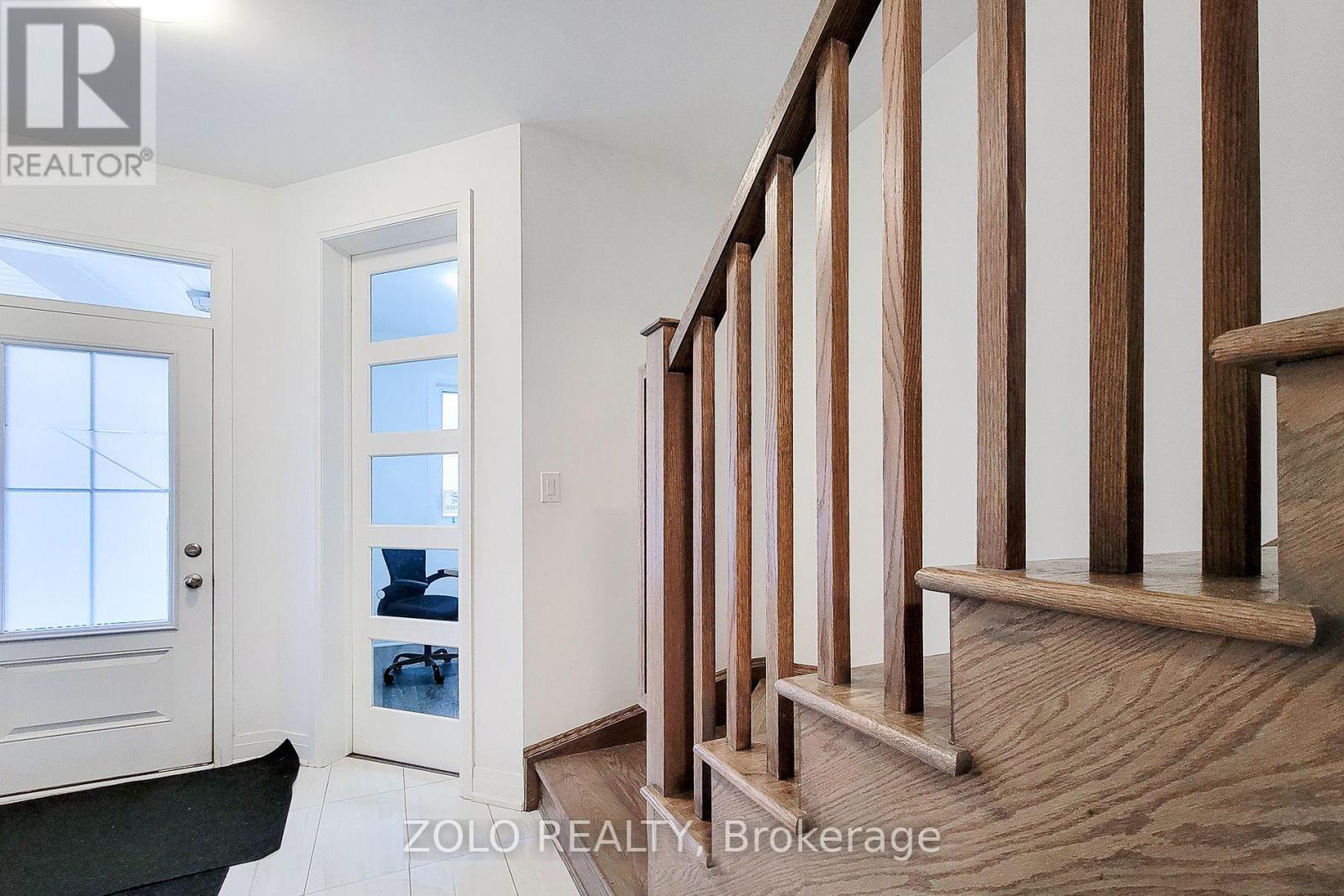 Photo 3 of 551 Bellflower Court, Milton ON