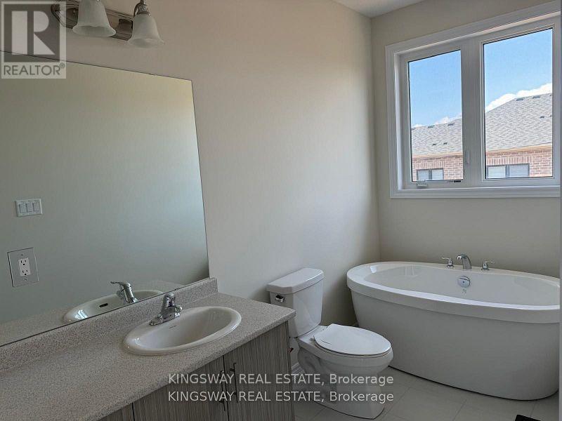 Photo 11 of 1412 National Common Avenue, Burlington ON