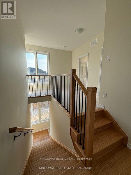 Photo 16 of 1412 National Common Avenue, Burlington ON