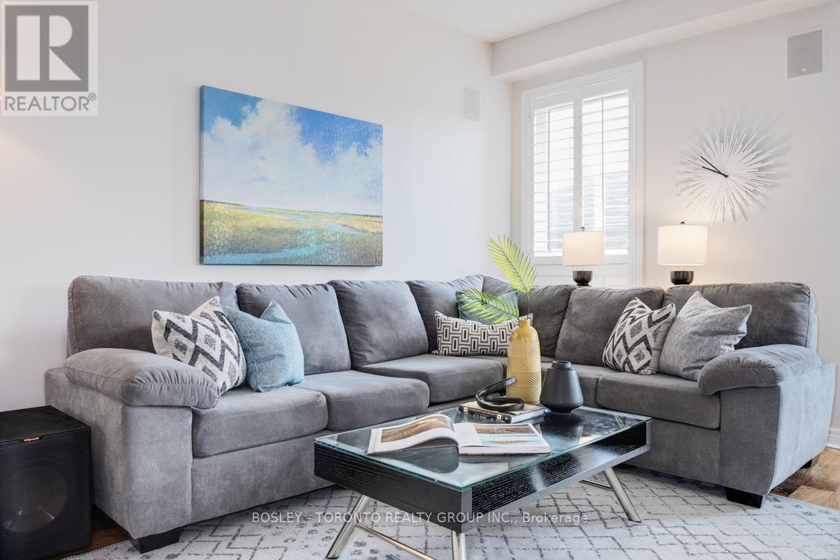 Photo 11 of 5682 Passion Flower Boulevard N, Mississauga ON