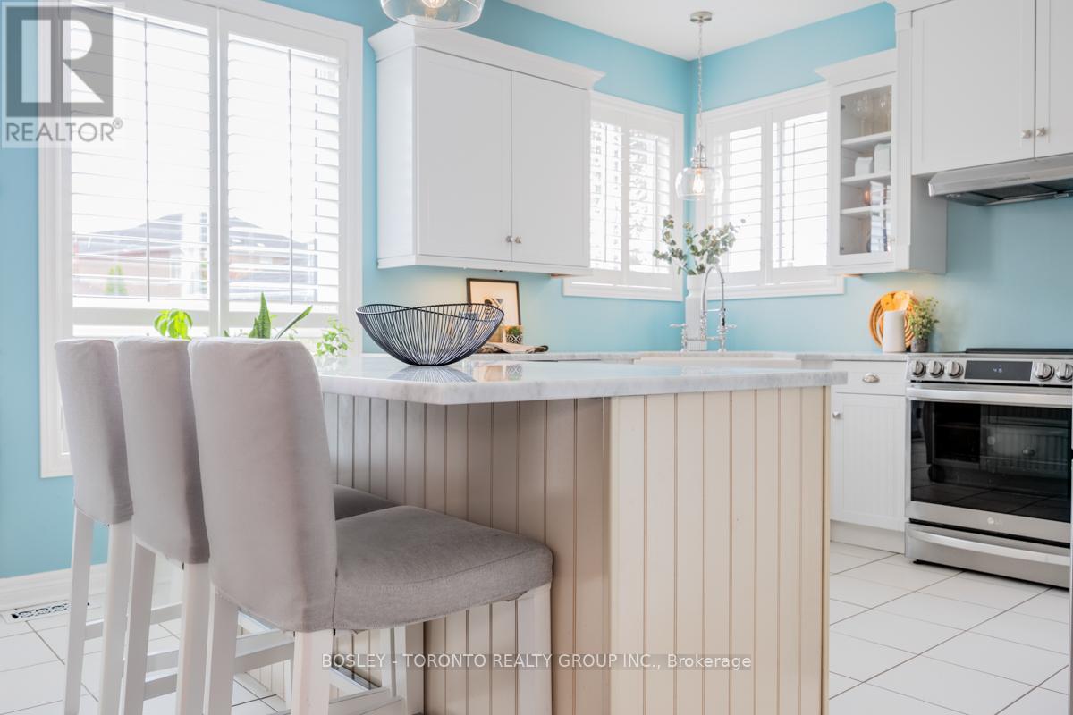 Photo 15 of 5682 Passion Flower Boulevard N, Mississauga ON