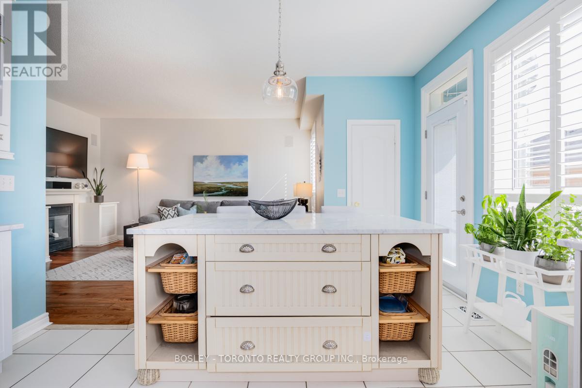 Photo 18 of 5682 Passion Flower Boulevard N, Mississauga ON