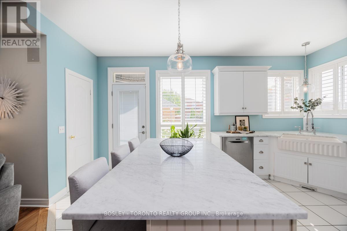 Photo 20 of 5682 Passion Flower Boulevard N, Mississauga ON