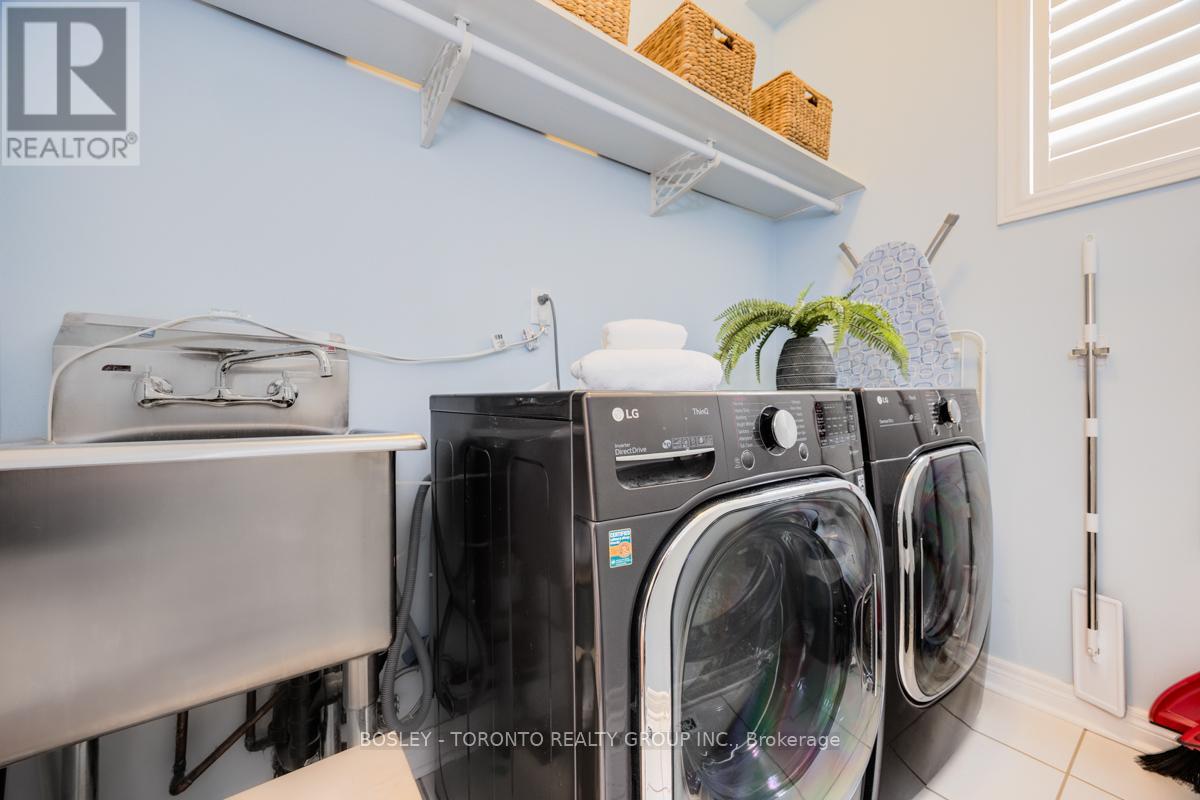 Photo 22 of 5682 Passion Flower Boulevard N, Mississauga ON