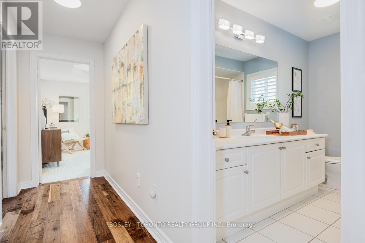 Photo 26 of 5682 Passion Flower Boulevard N, Mississauga ON