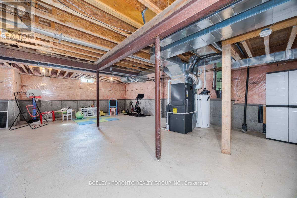 Photo 40 of 5682 Passion Flower Boulevard N, Mississauga ON