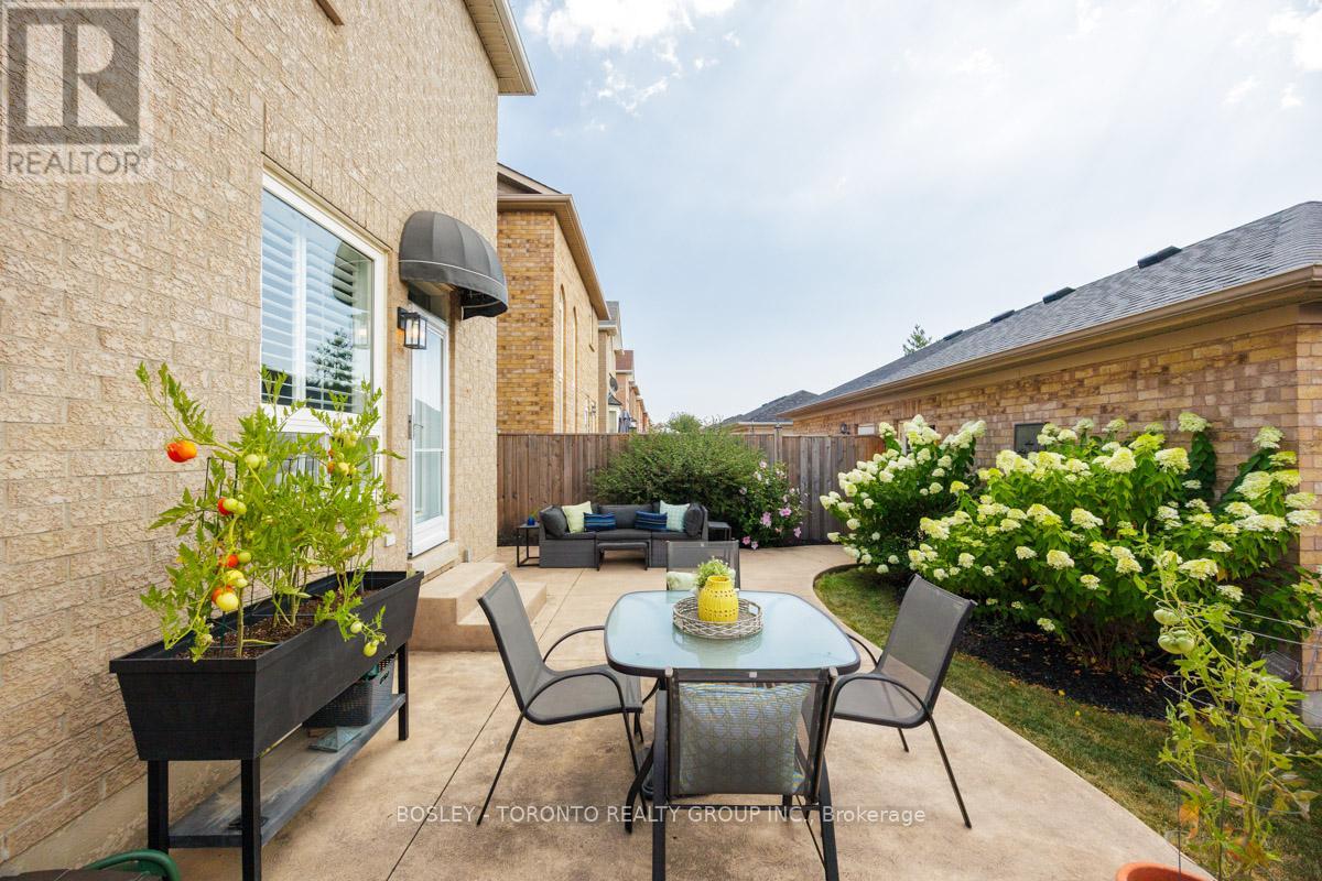 Photo 41 of 5682 Passion Flower Boulevard N, Mississauga ON
