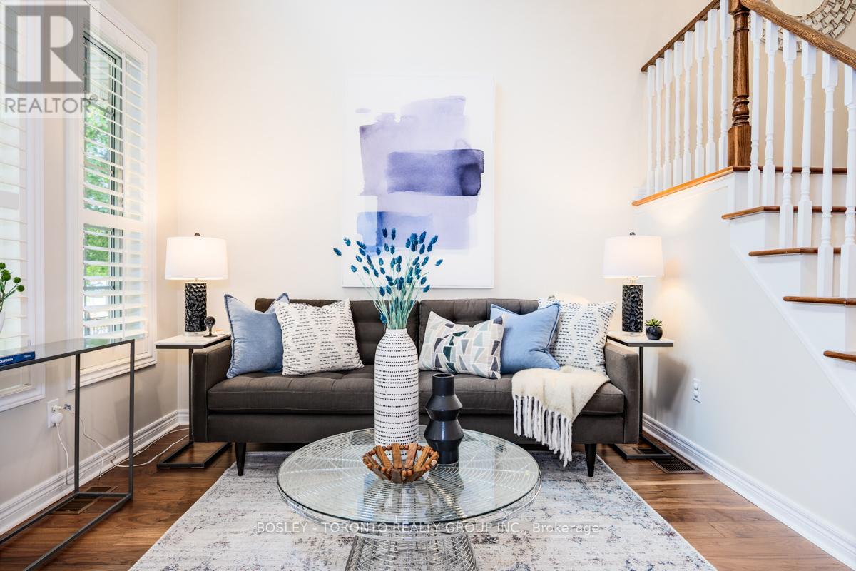 Photo 5 of 5682 Passion Flower Boulevard N, Mississauga ON