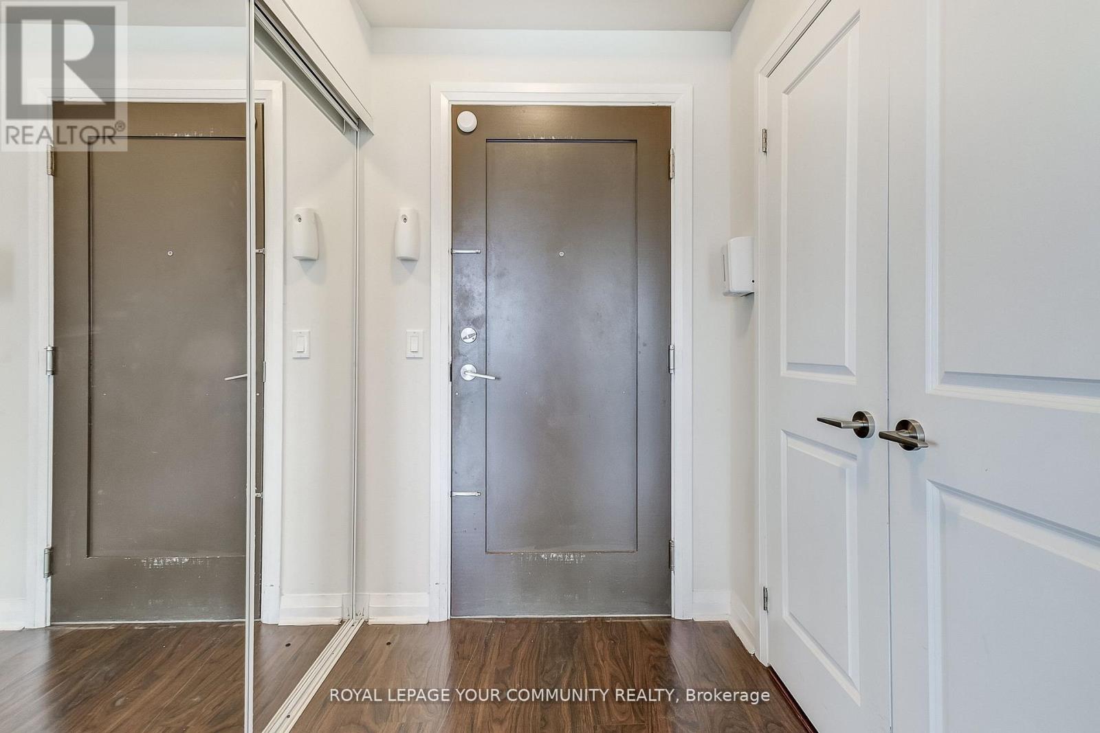 Photo 13 of 2702 75 Eglinton Avenue W, Mississauga ON