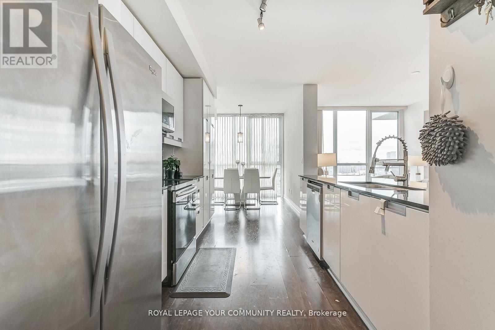 Photo 15 of 2702 75 Eglinton Avenue W, Mississauga ON