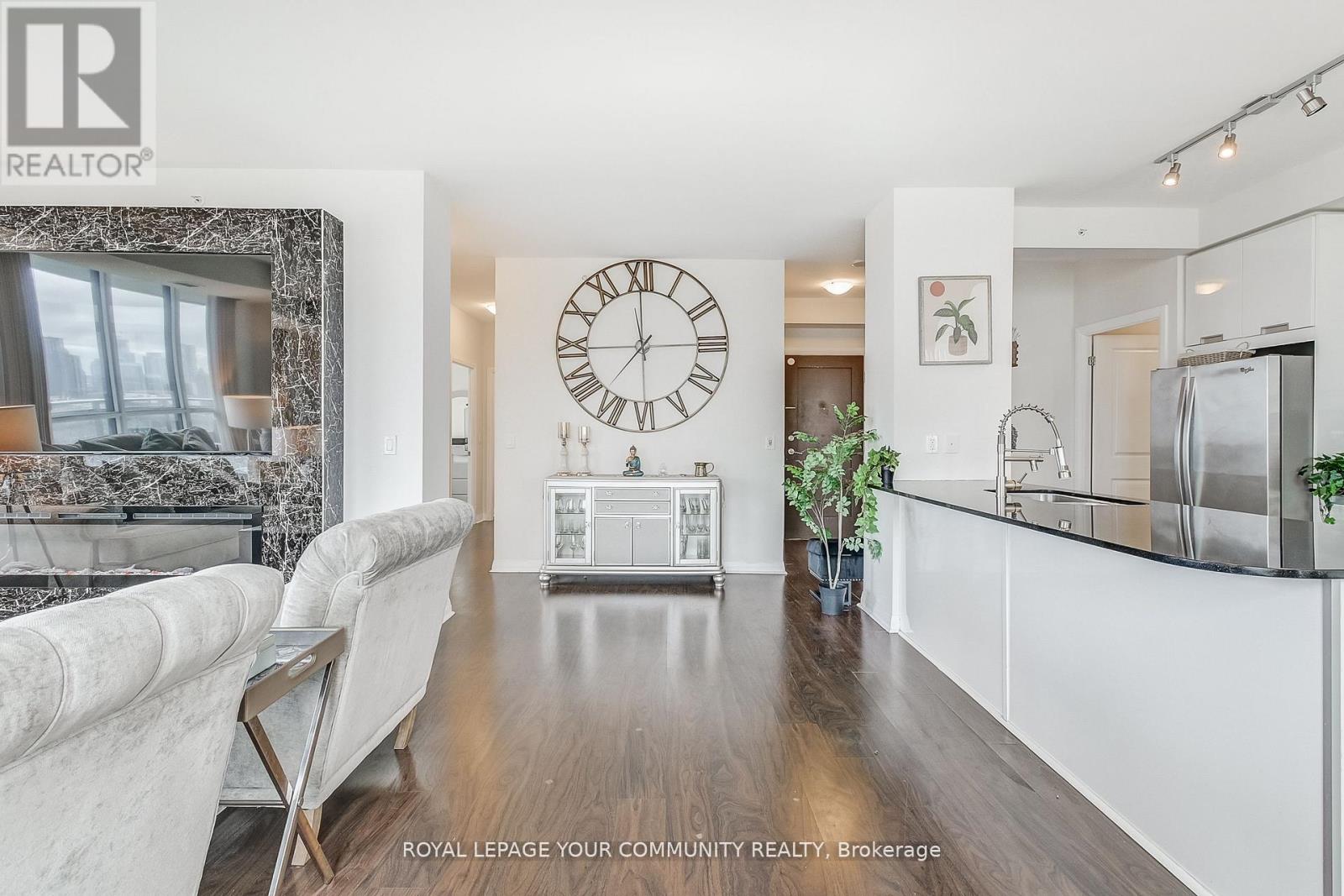 Photo 22 of 2702 75 Eglinton Avenue W, Mississauga ON