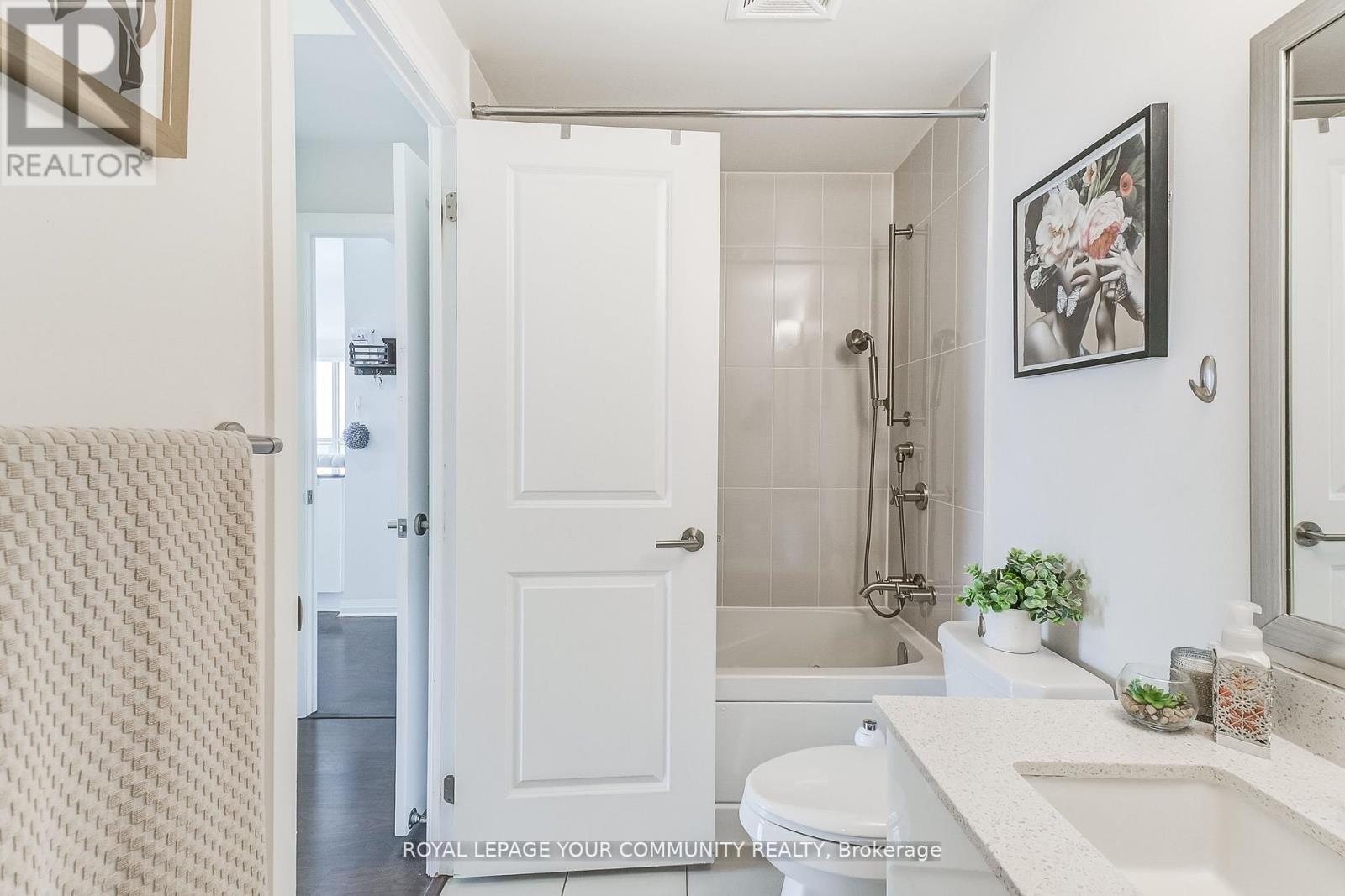 Photo 30 of 2702 75 Eglinton Avenue W, Mississauga ON