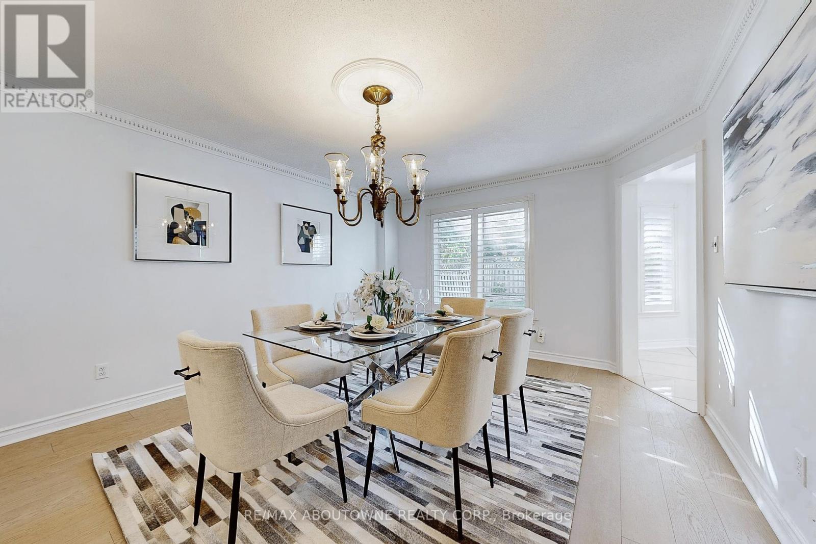 Photo 21 of 1398 Winterbourne Drive, Oakville ON