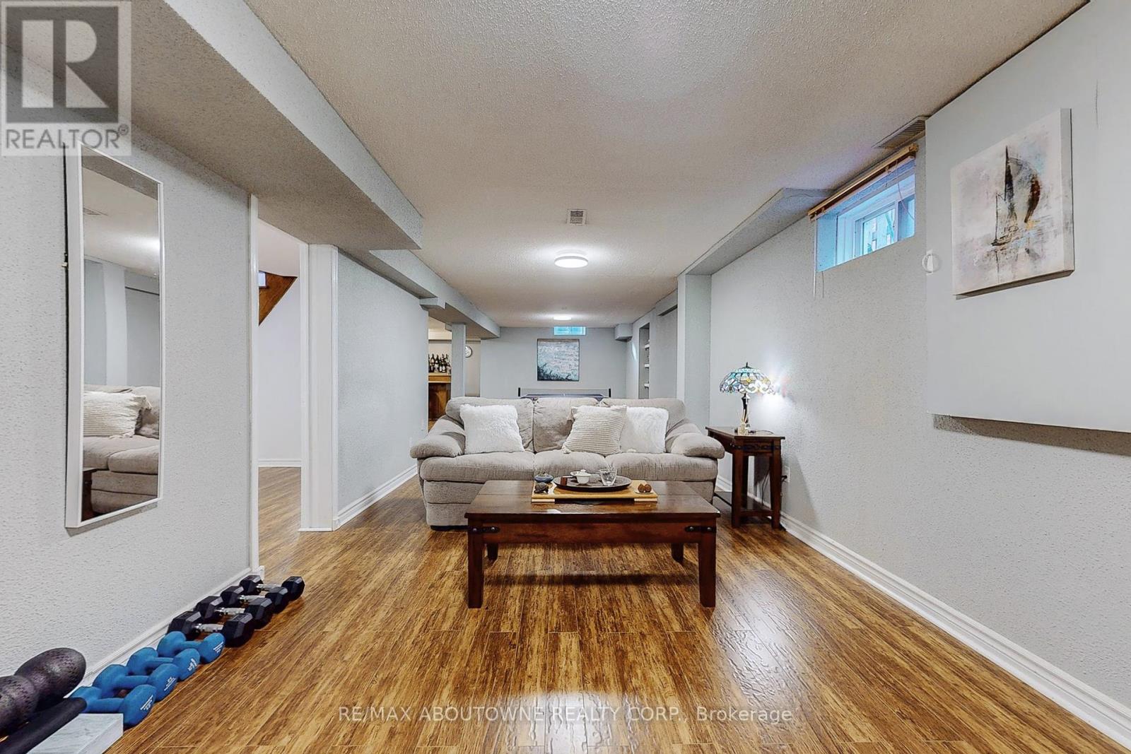 Photo 38 of 1398 Winterbourne Drive, Oakville ON