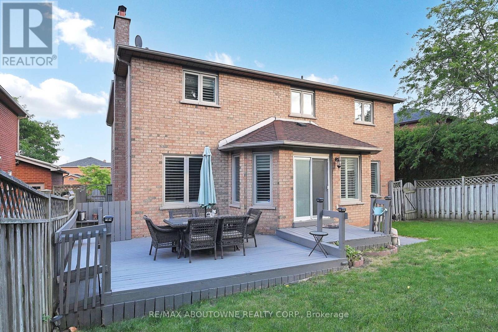 Photo 44 of 1398 Winterbourne Drive, Oakville ON