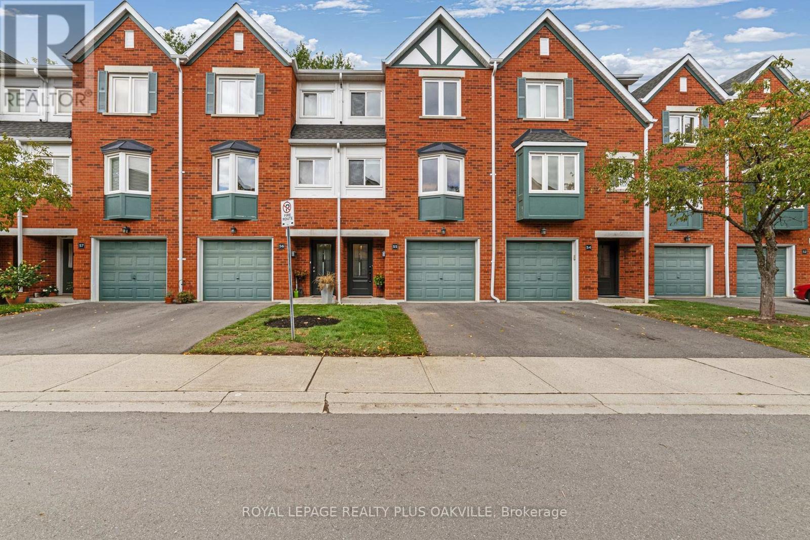 Photo 1 of 55 2300 Brays Lane, Oakville ON