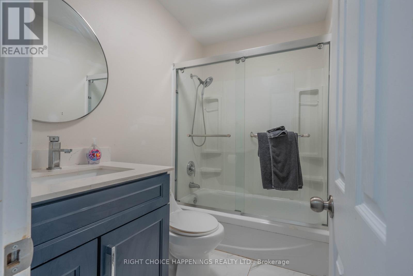 Photo 11 of 40 Water Street, Thorold ON
