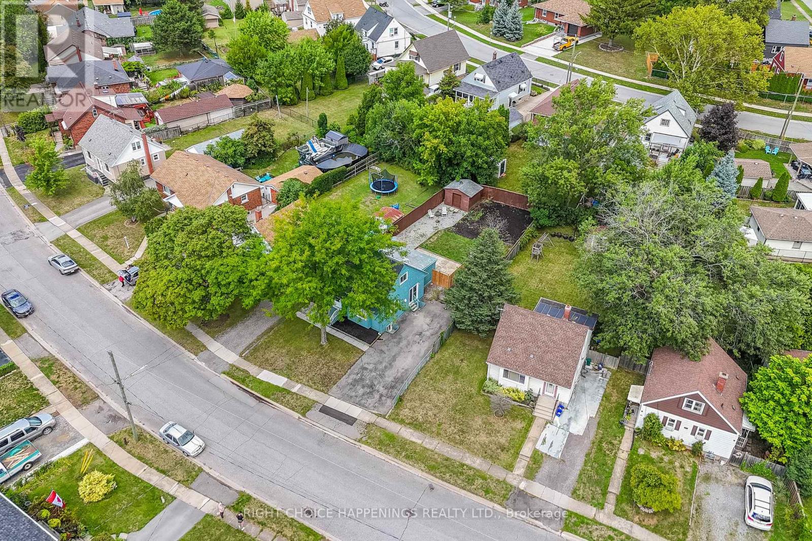 Photo 23 of 40 Water Street, Thorold ON