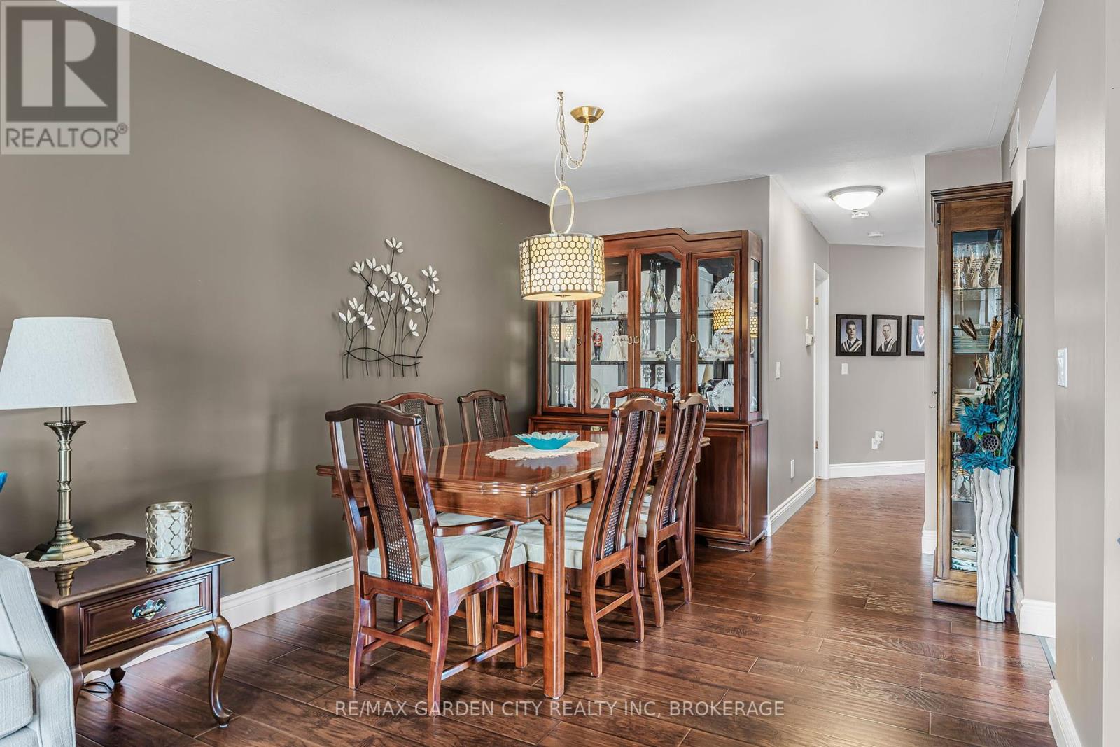 Photo 8 of 21 Jane Street, West Lincoln ON