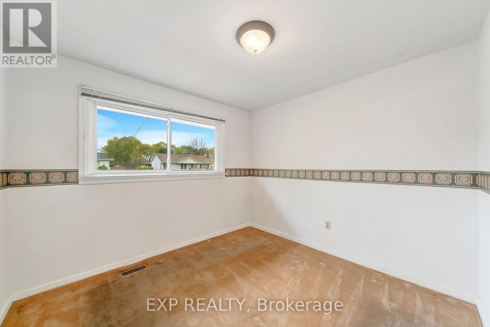Photo 14 of 62 Forster Street, St Catharines ON