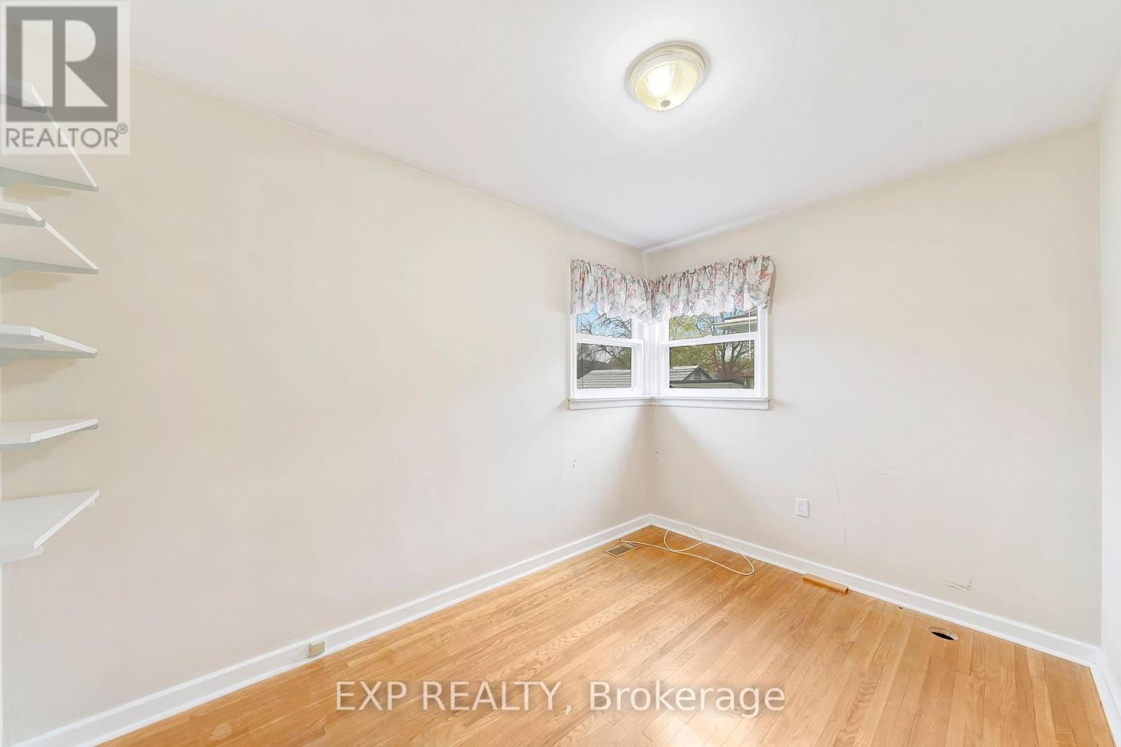 Photo 15 of 62 Forster Street, St Catharines ON