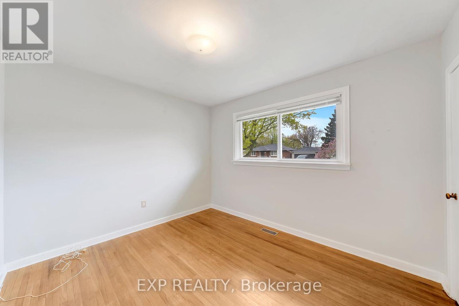 Photo 18 of 62 Forster Street, St Catharines ON