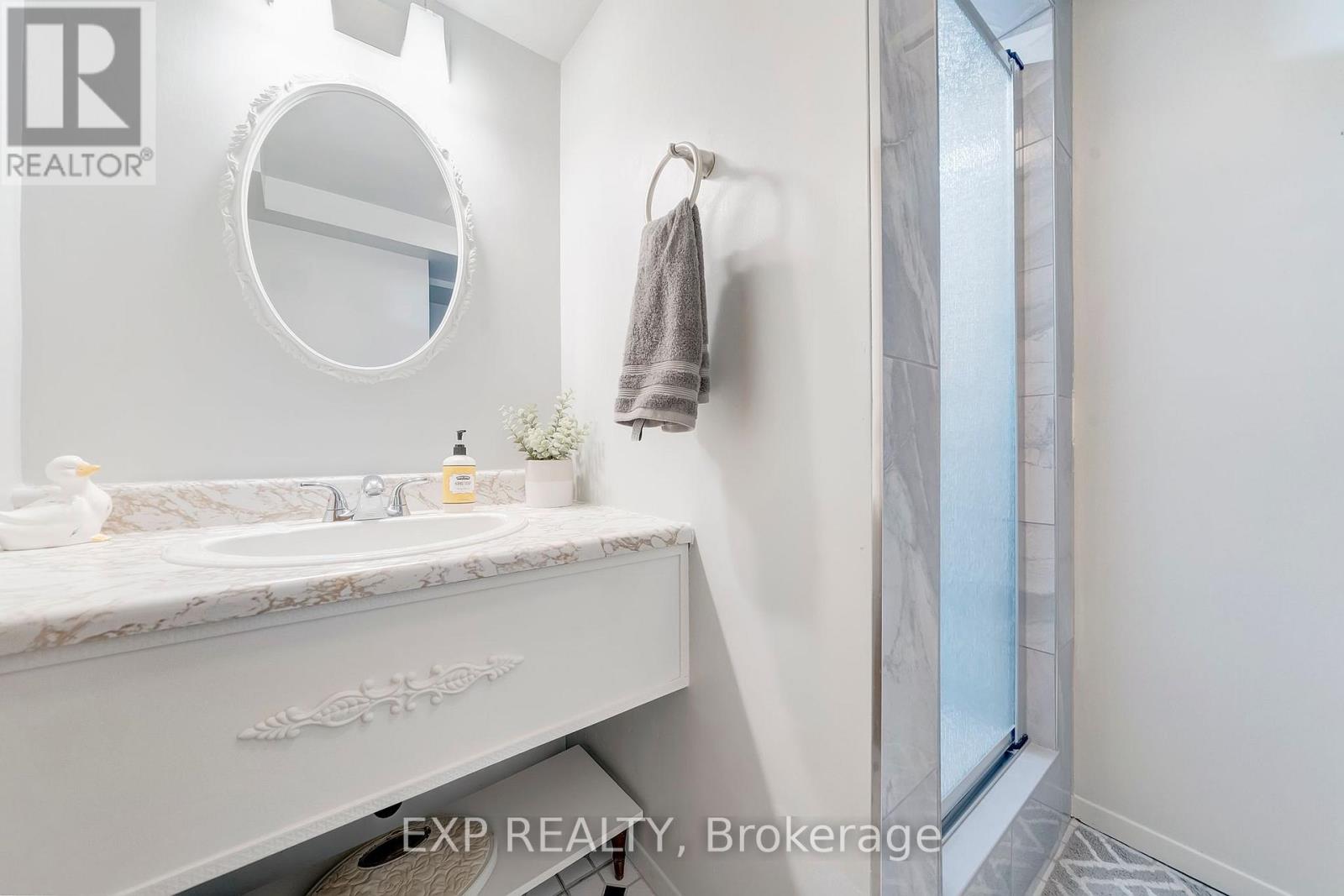 Photo 29 of 62 Forster Street, St Catharines ON