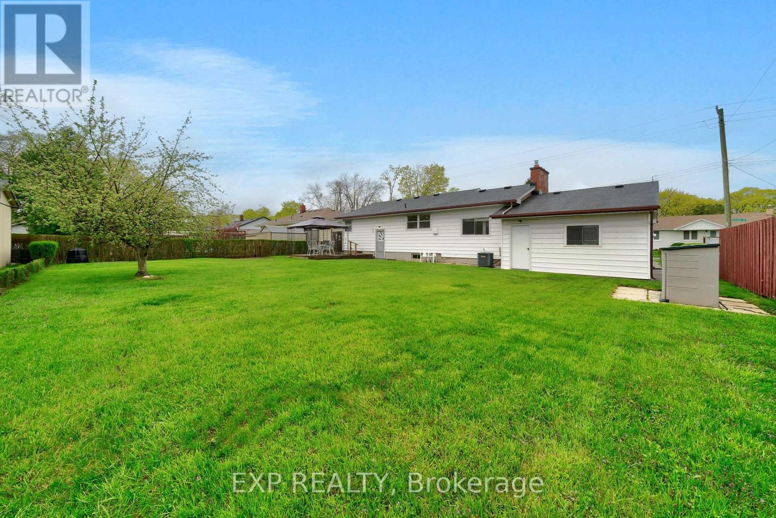 Photo 4 of 62 Forster Street, St Catharines ON