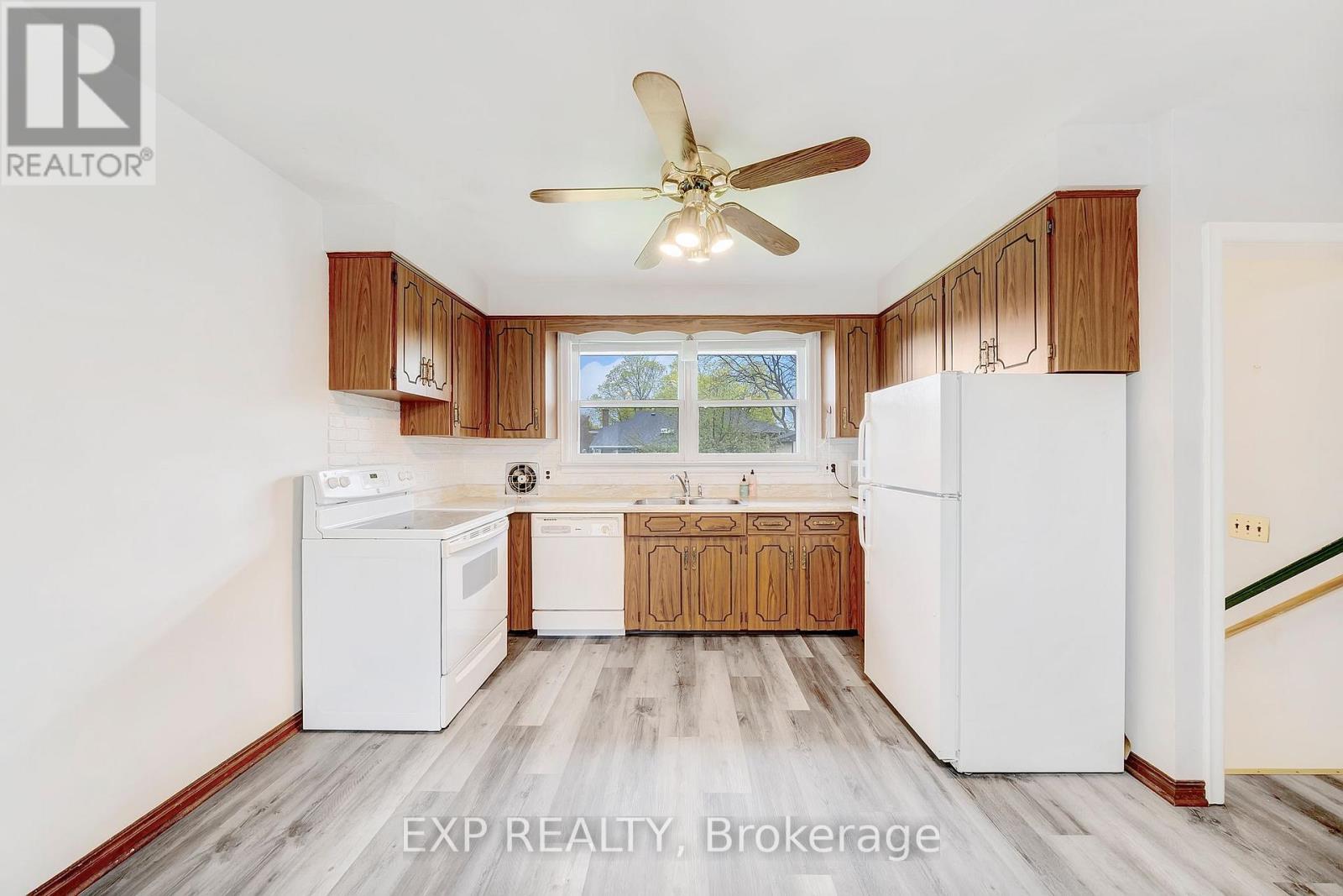 Photo 6 of 62 Forster Street, St Catharines ON