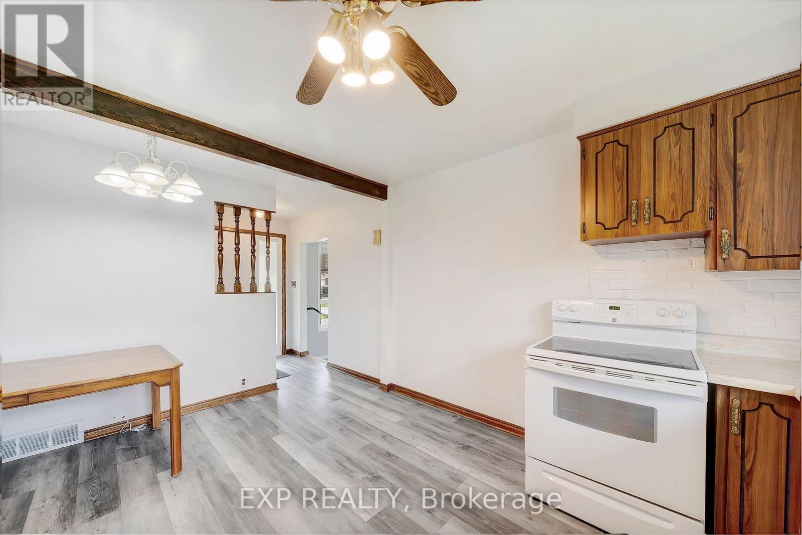 Photo 8 of 62 Forster Street, St Catharines ON