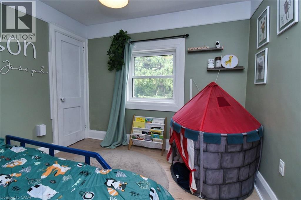 Photo 23 of 326 Darling Street, Brantford ON