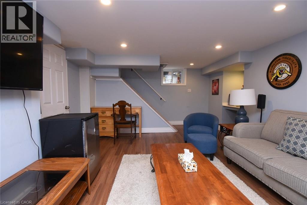 Photo 29 of 326 Darling Street, Brantford ON