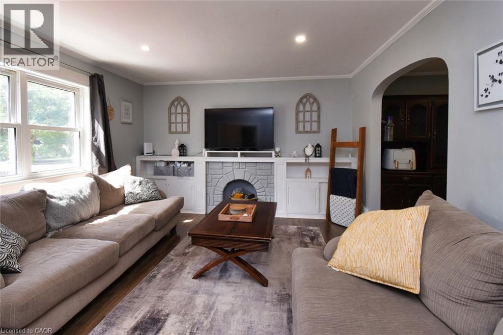 Photo 5 of 326 Darling Street, Brantford ON