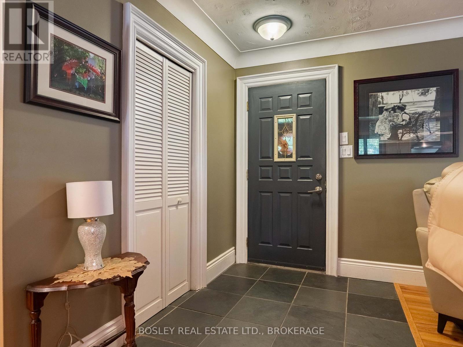 Photo 4 of 3093 St Andrew Avenue, Niagara Falls ON