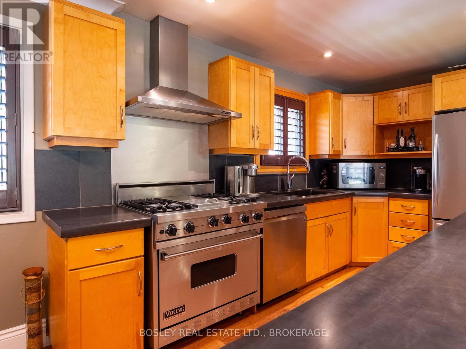 Photo 8 of 3093 St Andrew Avenue, Niagara Falls ON