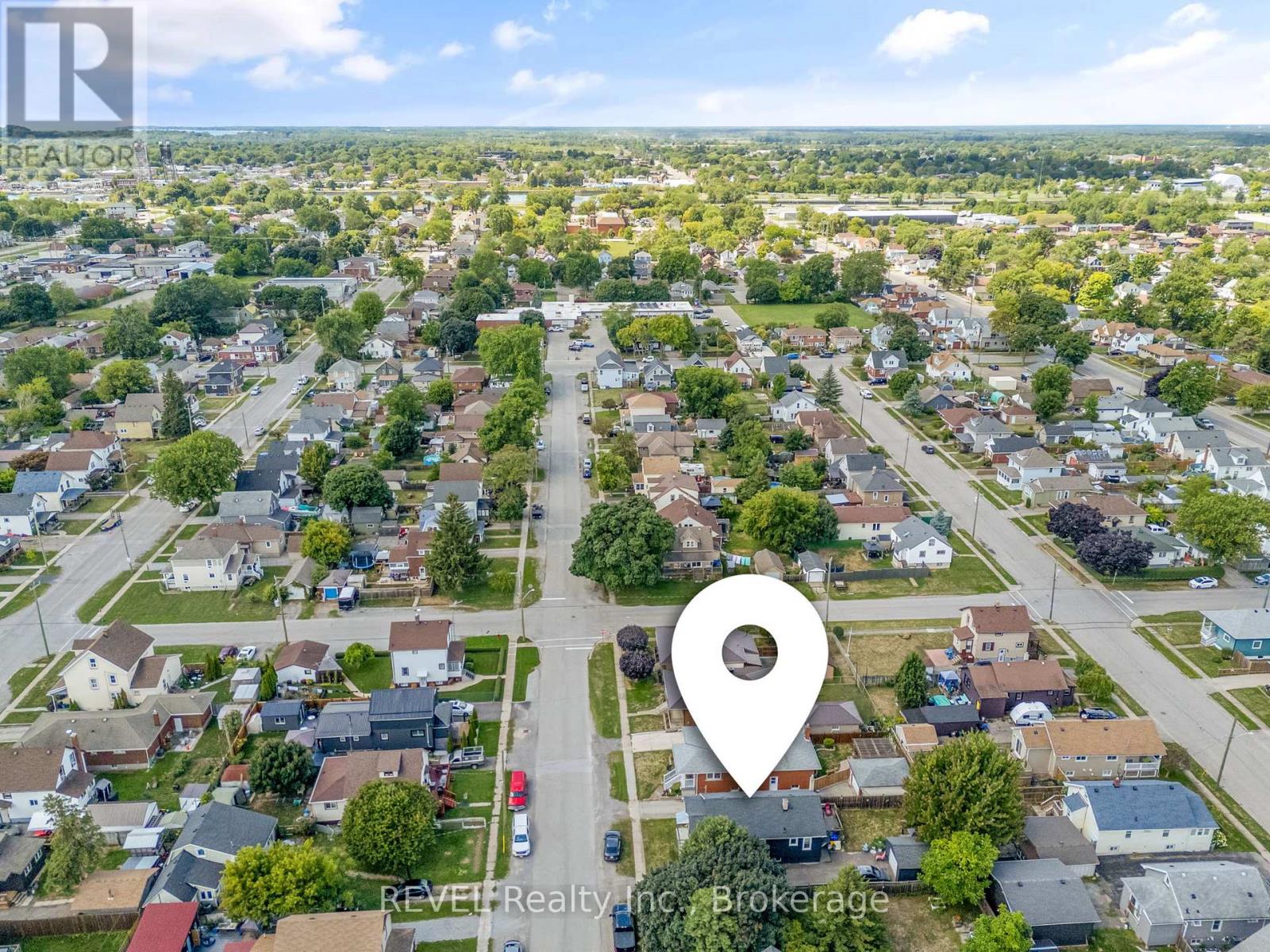 Photo 27 of 70 Cross Street, Port Colborne ON