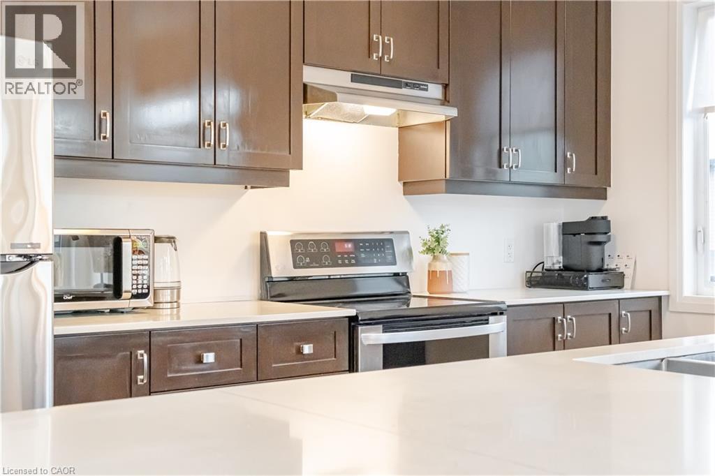 Photo 15 of 30 Times Square Boulevard Unit 69, Stoney Creek ON