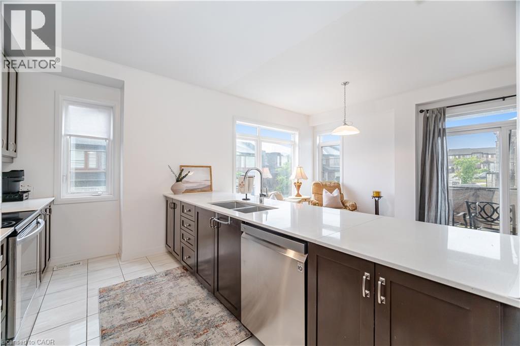 Photo 17 of 30 Times Square Boulevard Unit 69, Stoney Creek ON