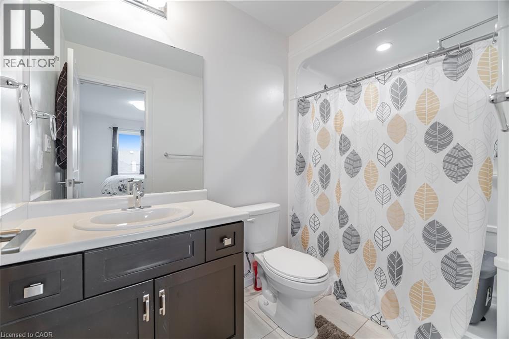 Photo 37 of 30 Times Square Boulevard Unit 69, Stoney Creek ON