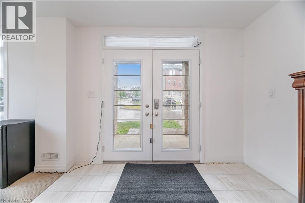 Photo 4 of 30 Times Square Boulevard Unit 69, Stoney Creek ON